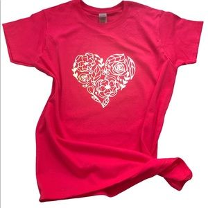 Gold flower heart T-shirt